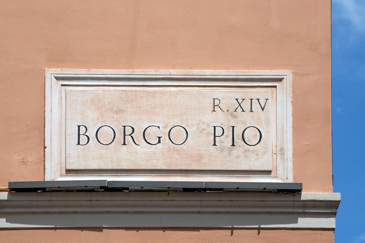 Апартаменты Borgo Pio Charme Рим Экстерьер фото